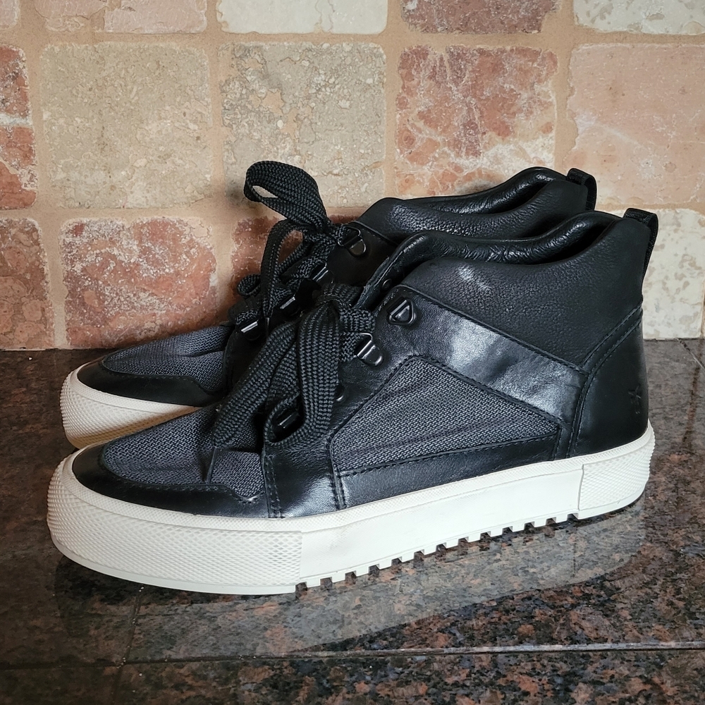 FRYE NWOT Gia Lug Trail Black Leather Canvas Sneaker 8.5